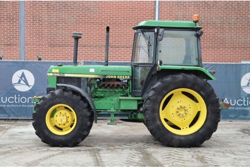 John Deere 3650 - Traktor: slika 2 John Deere 3650 - Traktor: slika 2