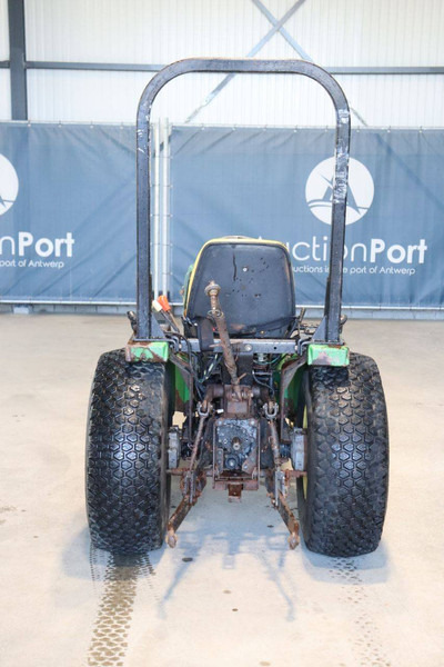 John Deere 4100 - Traktor: slika 5 John Deere 4100 - Traktor: slika 5
