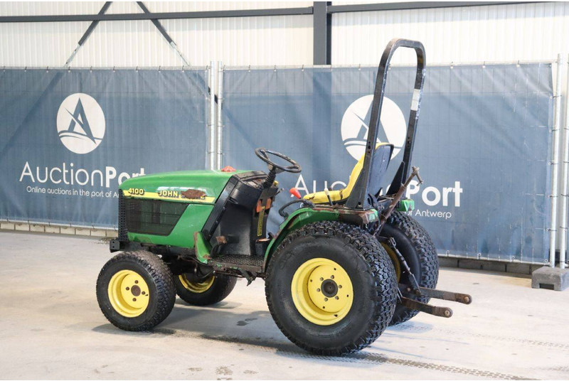 John Deere 4100 - Traktor: slika 3 John Deere 4100 - Traktor: slika 3