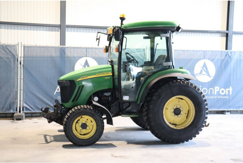 John Deere 4720 - Traktor: slika 1 John Deere 4720 - Traktor: slika 1