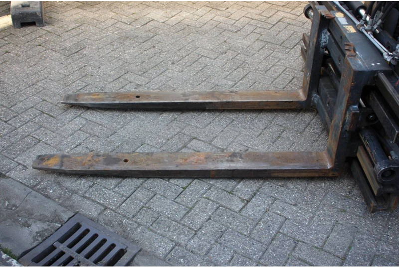 Dizel viljuškar Jungheinrich DFG 545s: slika 11