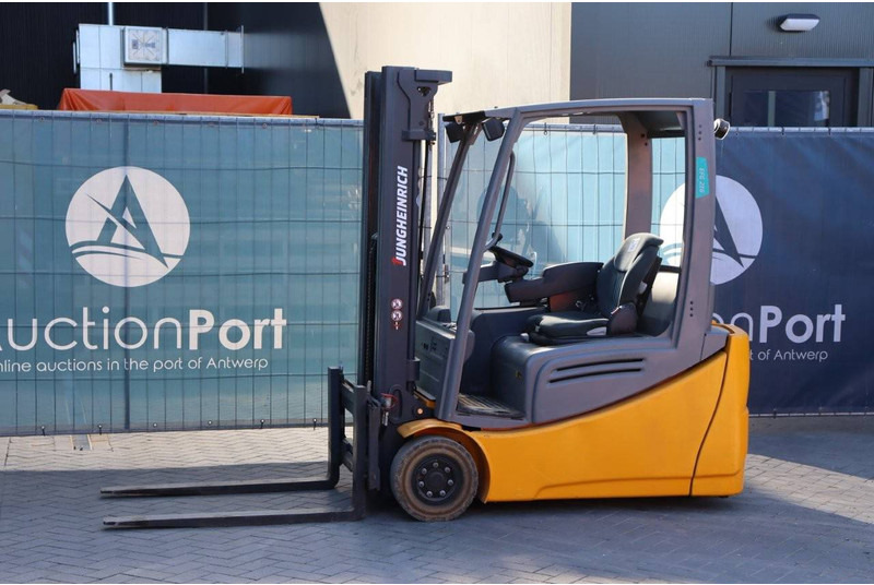 Jungheinrich EFG 216 - Električni viljuškar: slika 1 Jungheinrich EFG 216 - Električni viljuškar: slika 1