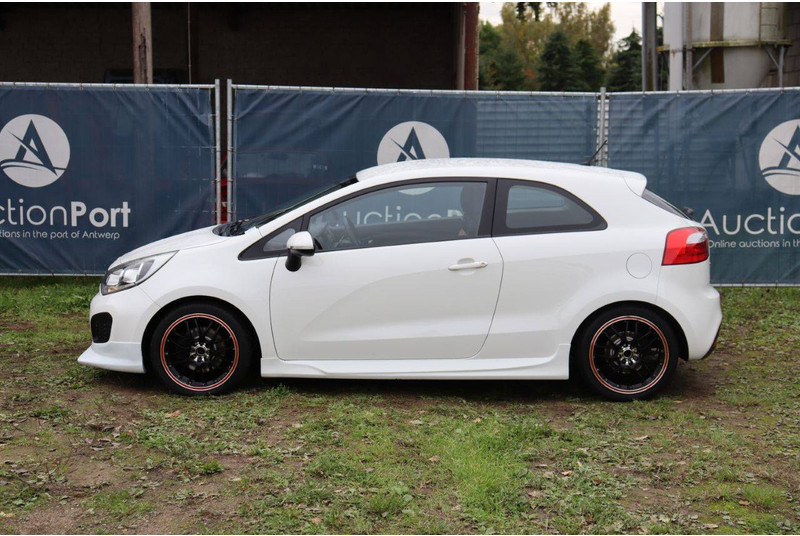 Kia Rio - Limuzina: slika 2 Kia Rio - Limuzina: slika 2