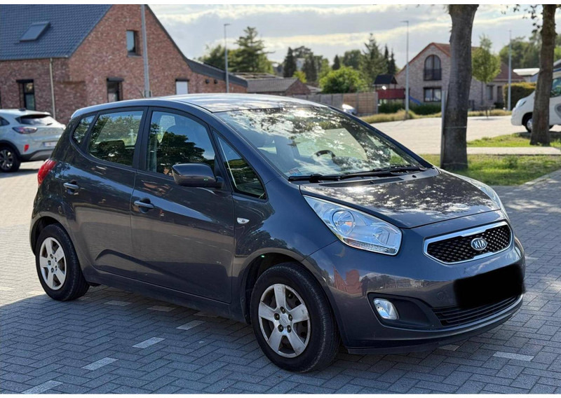 Kia Venga (I) 1.4 CVVT - Limuzina: slika 4 Kia Venga (I) 1.4 CVVT - Limuzina: slika 4