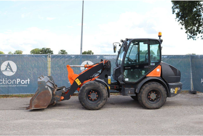 Komatsu WA70-7 - Utovarivač točkaš: slika 1 Komatsu WA70-7 - Utovarivač točkaš: slika 1