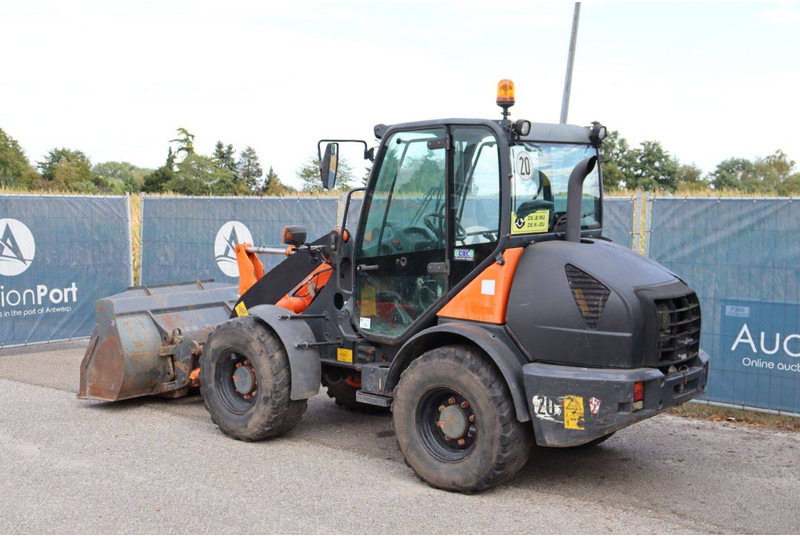 Komatsu WA70-7 - Utovarivač točkaš: slika 3 Komatsu WA70-7 - Utovarivač točkaš: slika 3