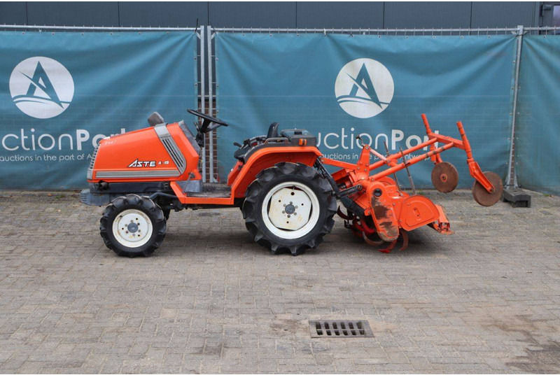 Kubota A-15 - Traktor: slika 2 Kubota A-15 - Traktor: slika 2