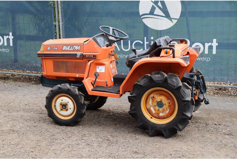 Kubota B1-14 Bulltra - Traktor: slika 3 Kubota B1-14 Bulltra - Traktor: slika 3