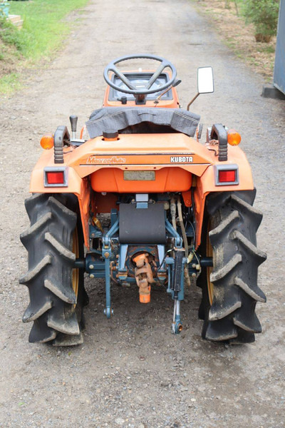 Kubota B1-14 Bulltra - Traktor: slika 5 Kubota B1-14 Bulltra - Traktor: slika 5