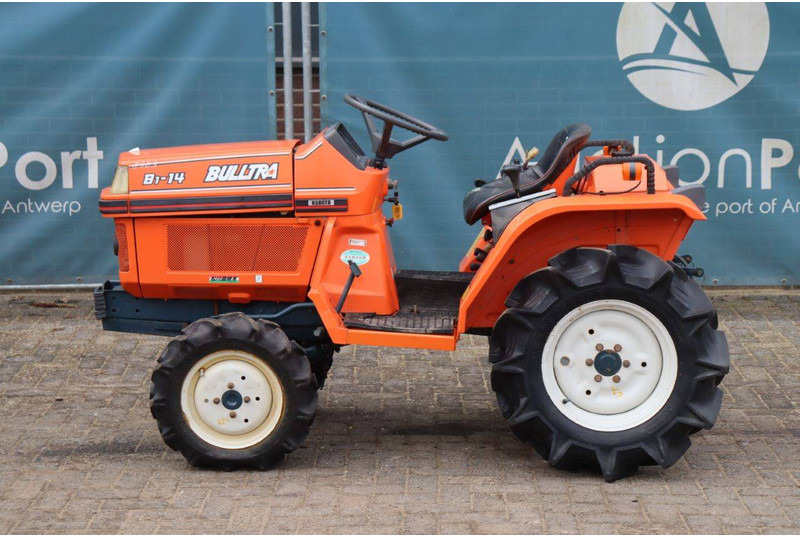 Kubota B1-14 Bulltra - Traktor: slika 2 Kubota B1-14 Bulltra - Traktor: slika 2