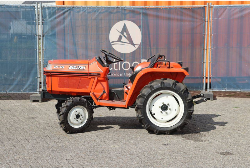 Kubota B1-16 Bulltra - Traktor: slika 2 Kubota B1-16 Bulltra - Traktor: slika 2