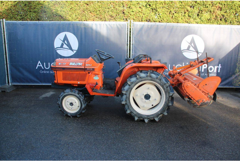Kubota B1-17 Bulltra - Traktor: slika 2 Kubota B1-17 Bulltra - Traktor: slika 2