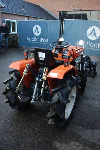 Kubota B1500DT - Traktor: slika 5 Kubota B1500DT - Traktor: slika 5