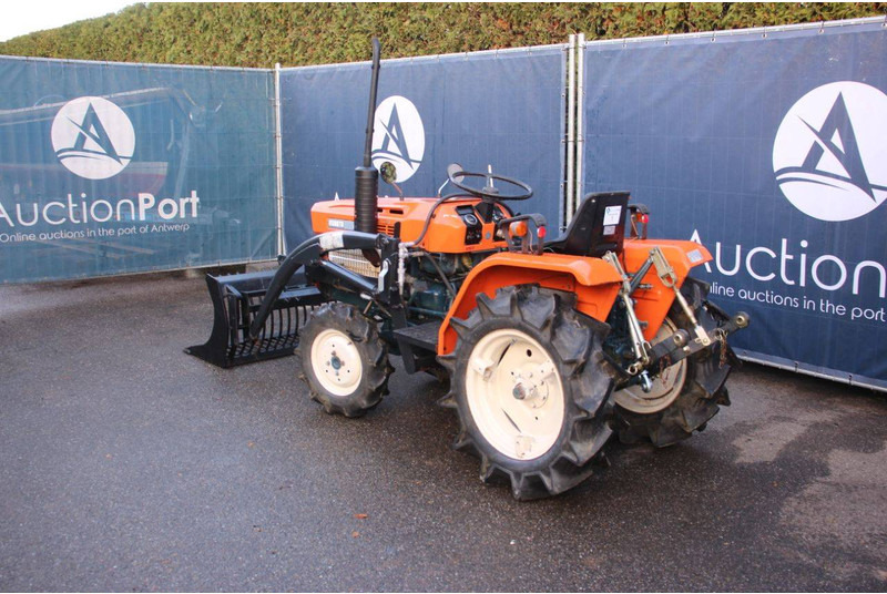 Kubota B1500DT - Traktor: slika 3 Kubota B1500DT - Traktor: slika 3