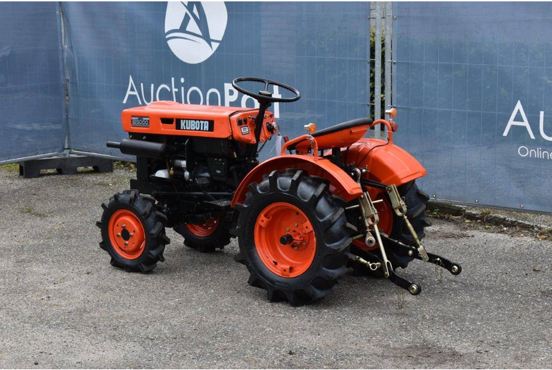 Kubota B5000 - Traktor: slika 3 Kubota B5000 - Traktor: slika 3