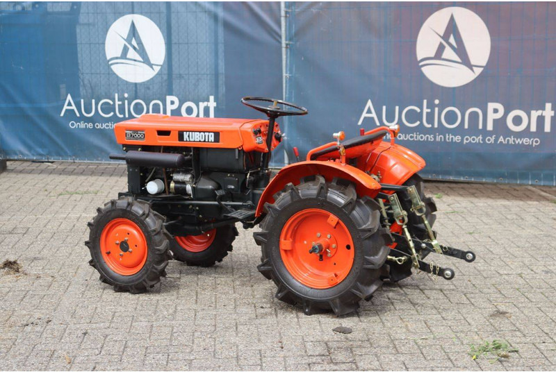 Kubota B7000 - Traktor: slika 3 Kubota B7000 - Traktor: slika 3