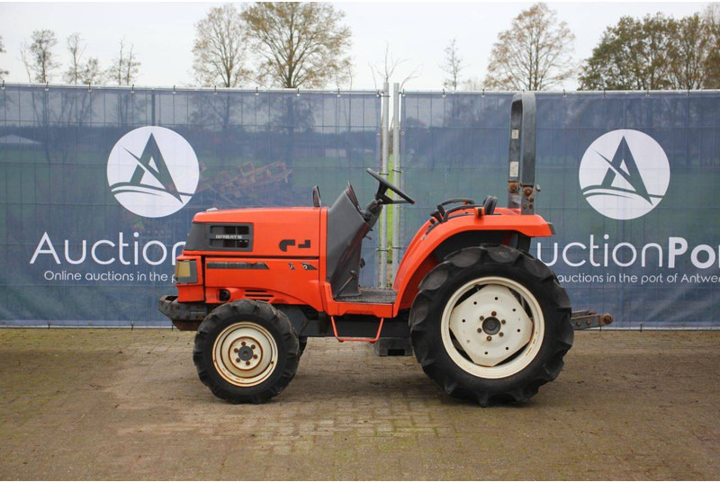 Kubota GT-3 - Traktor: slika 2 Kubota GT-3 - Traktor: slika 2