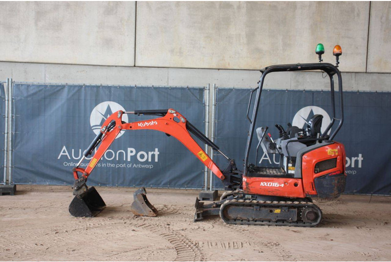 Kubota KX016-4 - Mini bager: slika 2 Kubota KX016-4 - Mini bager: slika 2
