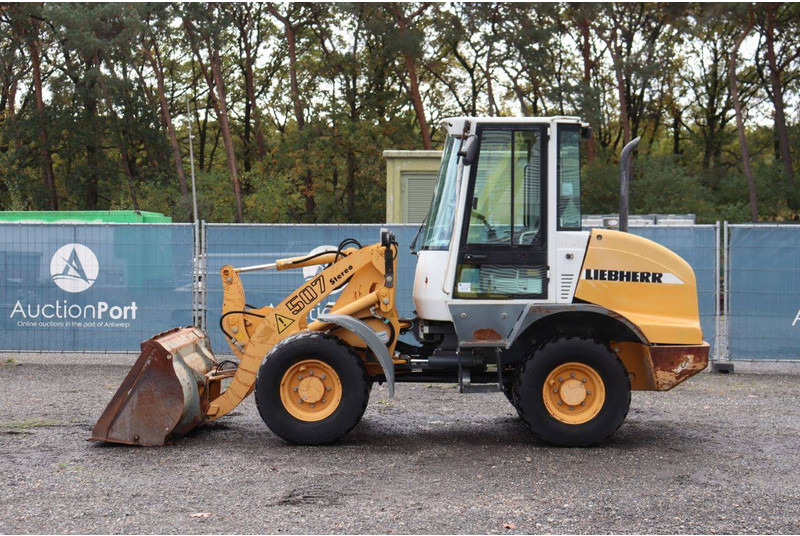 Liebherr L507 - Utovarivač točkaš: slika 2 Liebherr L507 - Utovarivač točkaš: slika 2