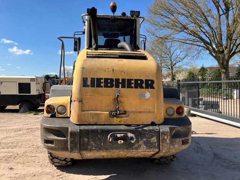 Liebherr L524 - Utovarivač točkaš: slika 4 Liebherr L524 - Utovarivač točkaš: slika 4