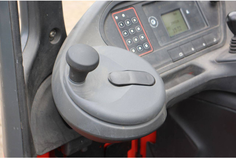 Regalni viljuškar Linde R14-01: slika 17 Regalni viljuškar Linde R14-01: slika 17