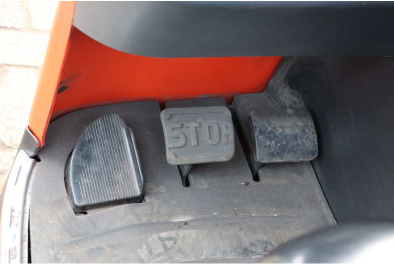 Električni viljuškar Linde R14B-01: slika 18