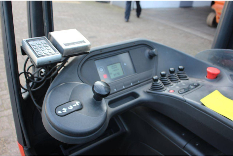 Električni viljuškar Linde R14B-01: slika 20