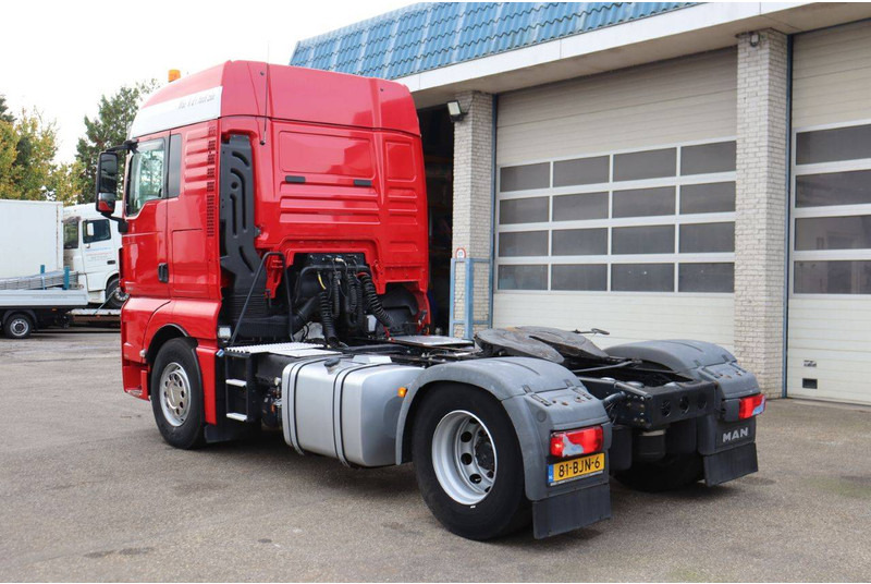 MAN TGX - Kamion sa golom šasijom i zatvorenom kabinom: slika 3 MAN TGX - Kamion sa golom šasijom i zatvorenom kabinom: slika 3