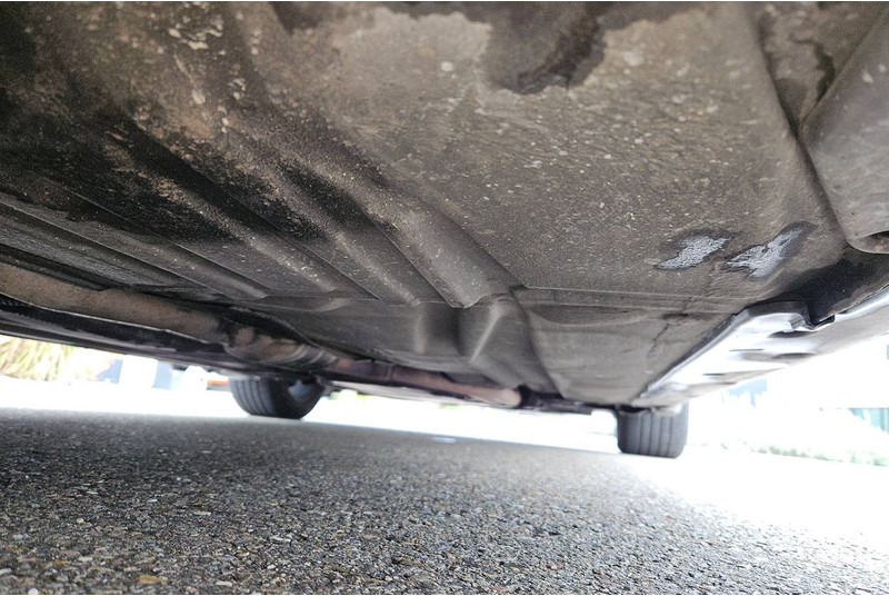 Limuzina Mercedes-Benz E-Klasse (W210) _ 300 D Automatic: slika 11