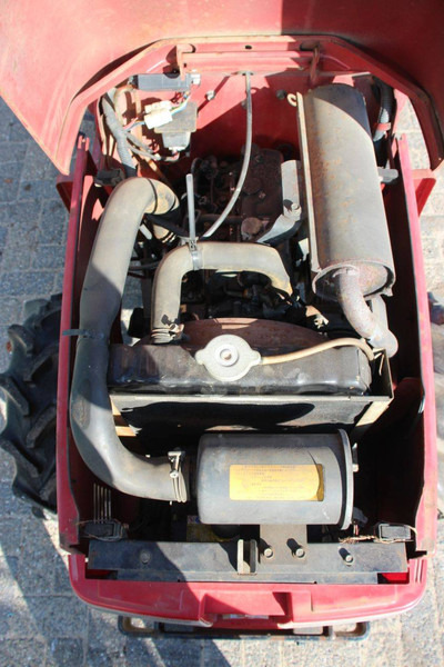 Traktor Mitsubishi MT165: slika 19
