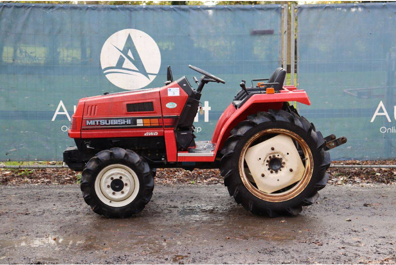 Mitsubishi MT20D - Traktor: slika 2 Mitsubishi MT20D - Traktor: slika 2