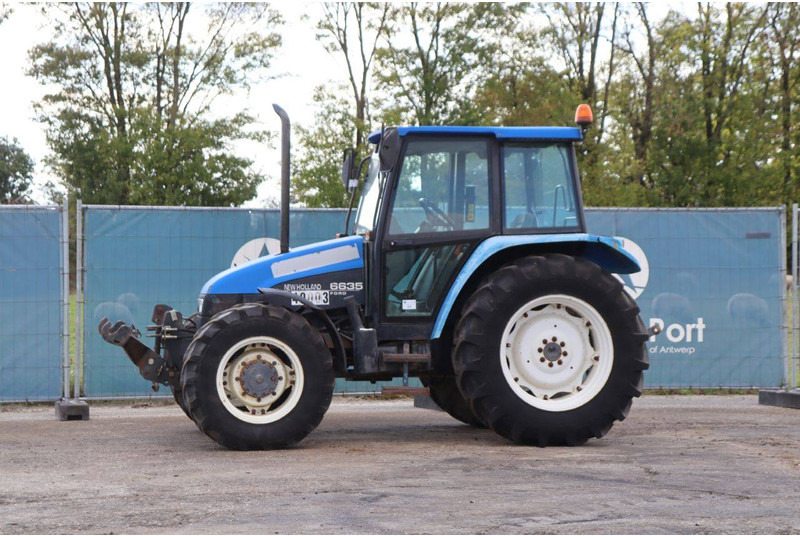 New Holland Ford 6635DT/4 - Traktor: slika 1 New Holland Ford 6635DT/4 - Traktor: slika 1