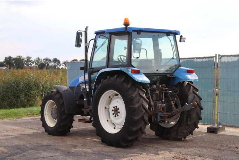 New Holland Ford 6635DT/4 - Traktor: slika 4 New Holland Ford 6635DT/4 - Traktor: slika 4