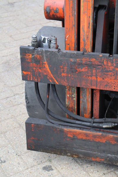 Gasni viljuškar Nissan KCUGH02F350: slika 13 Gasni viljuškar Nissan KCUGH02F350: slika 13