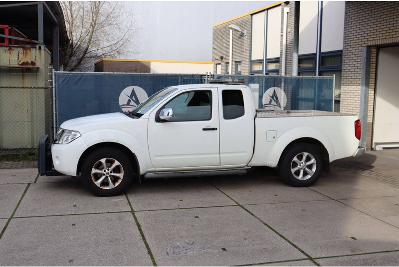 Nissan Navara NISSAN NAVARA - Automobil: slika 1 Nissan Navara NISSAN NAVARA - Automobil: slika 1