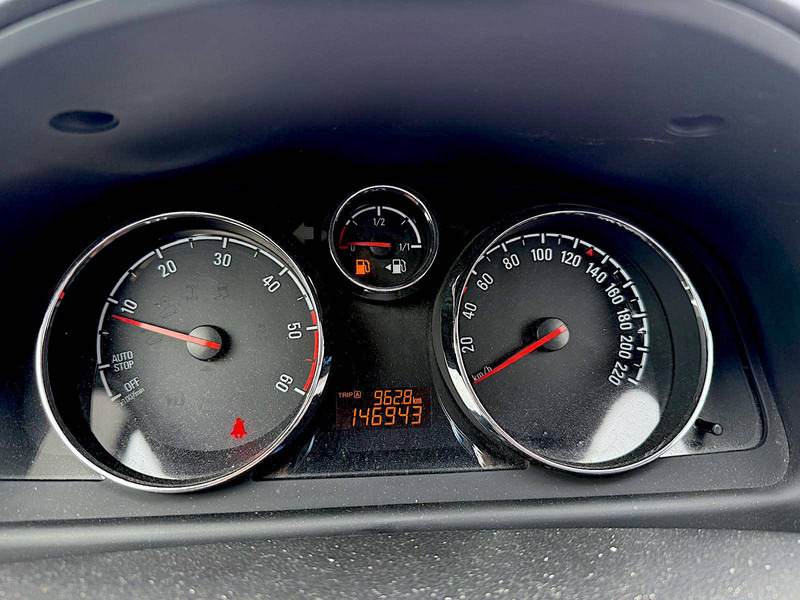 Limuzina Opel Antara 2.2 CDTI Automatic: slika 13