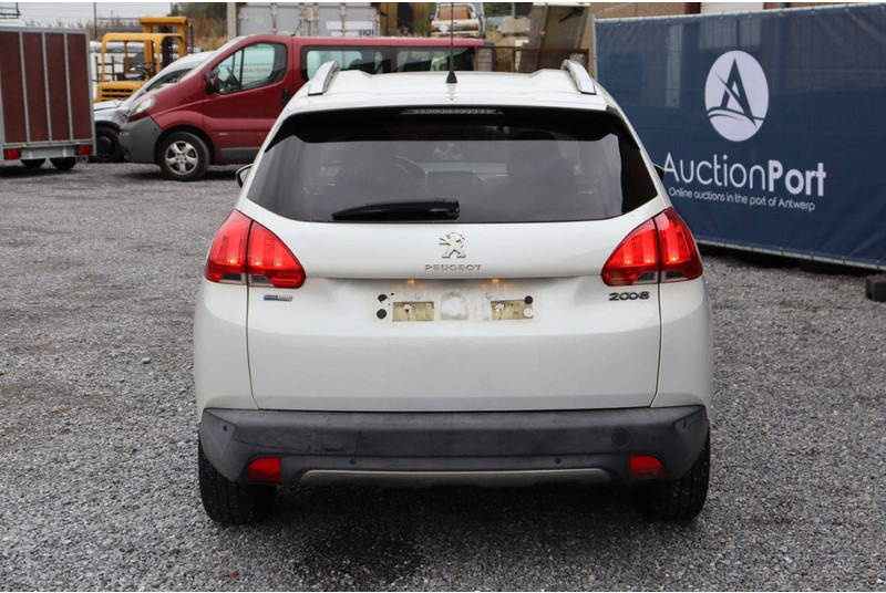 Peugeot 2008 - Limuzina: slika 5 Peugeot 2008 - Limuzina: slika 5