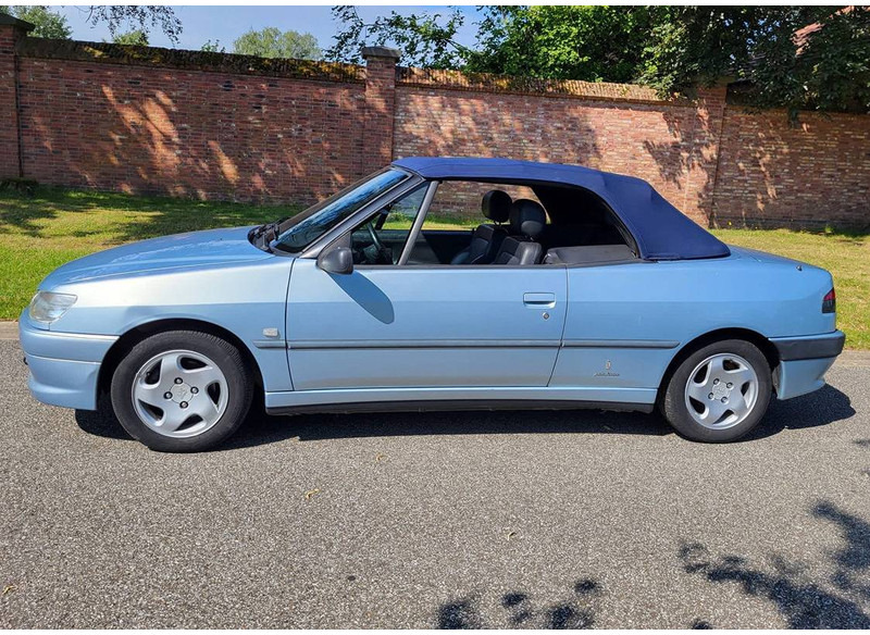 Peugeot 306 Cabriolet 1.6 Automatic - Automobil: slika 2 Peugeot 306 Cabriolet 1.6 Automatic - Automobil: slika 2