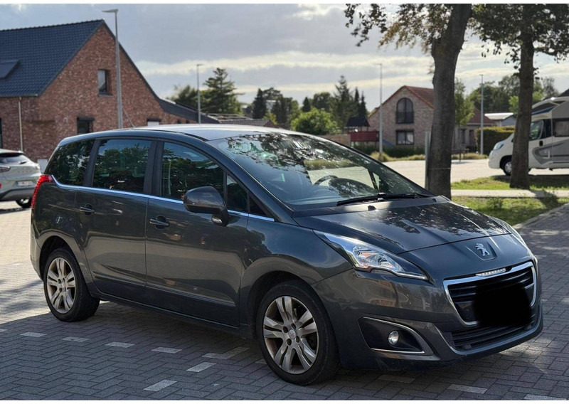Peugeot 5008 (I - phase 2) 2.0 HDi - Limuzina: slika 4 Peugeot 5008 (I - phase 2) 2.0 HDi - Limuzina: slika 4