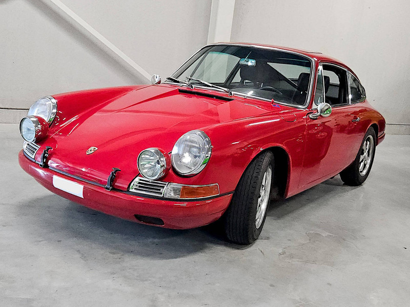 Porsche 911 2.0 - Limuzina: slika 1 Porsche 911 2.0 - Limuzina: slika 1
