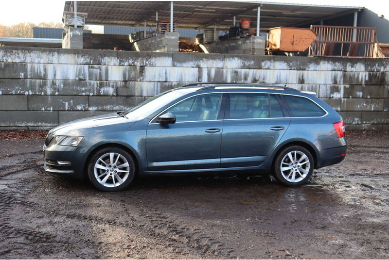 Škoda Octavia - Automobil: slika 1 Škoda Octavia - Automobil: slika 1