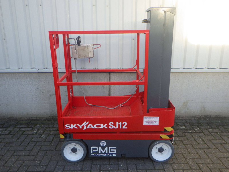 Skyjack SJ12 - Lift u obliku makaza: slika 1 Skyjack SJ12 - Lift u obliku makaza: slika 1