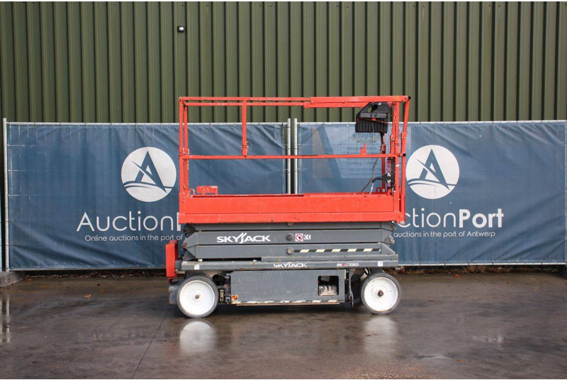 Skyjack SJ3220 - Lift u obliku makaza: slika 2 Skyjack SJ3220 - Lift u obliku makaza: slika 2