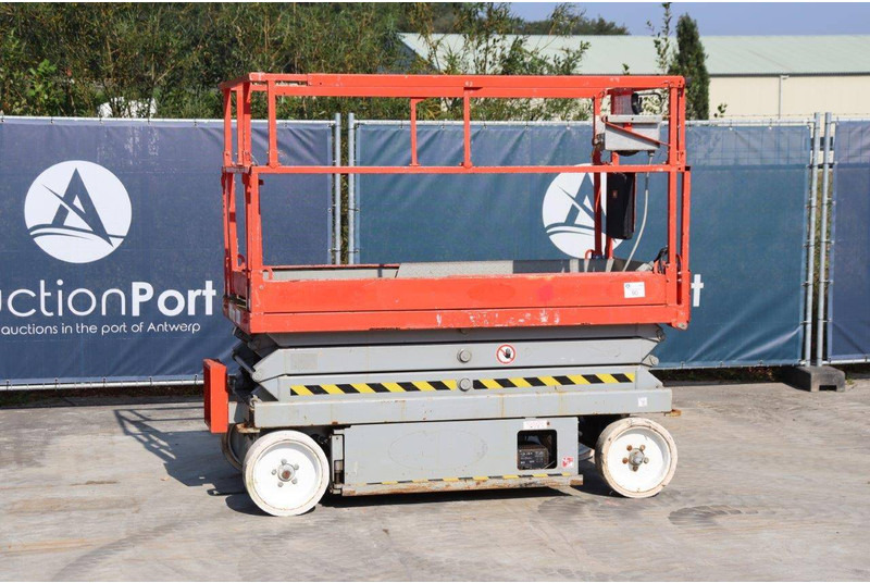 Skyjack SJ4620 - Lift u obliku makaza: slika 1 Skyjack SJ4620 - Lift u obliku makaza: slika 1