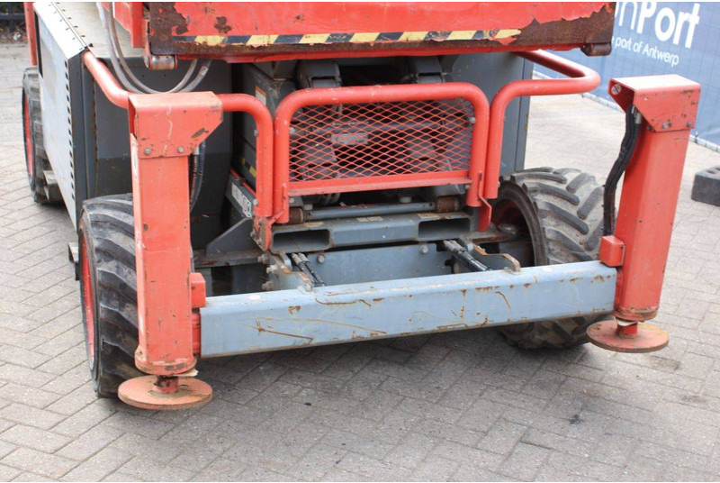 Lift u obliku makaza Skyjack SJ6826 RT 4x4: slika 13