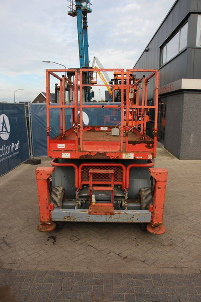 Lift u obliku makaza Skyjack SJ6826 RT 4x4: slika 7