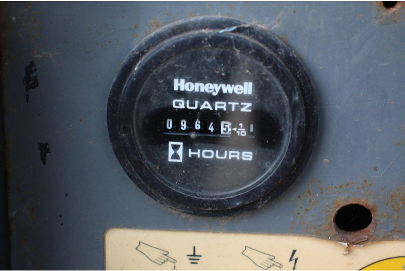 Lift u obliku makaza Skyjack SJ6826 RT 4x4: slika 19