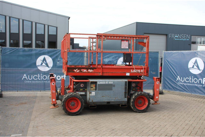 Skyjack SJ6826 RT 4x4 - Lift u obliku makaza: slika 1 Skyjack SJ6826 RT 4x4 - Lift u obliku makaza: slika 1