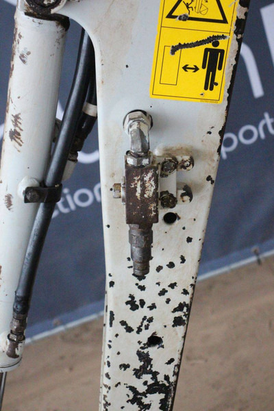 Mini bager Takeuchi TB216: slika 15 Mini bager Takeuchi TB216: slika 15