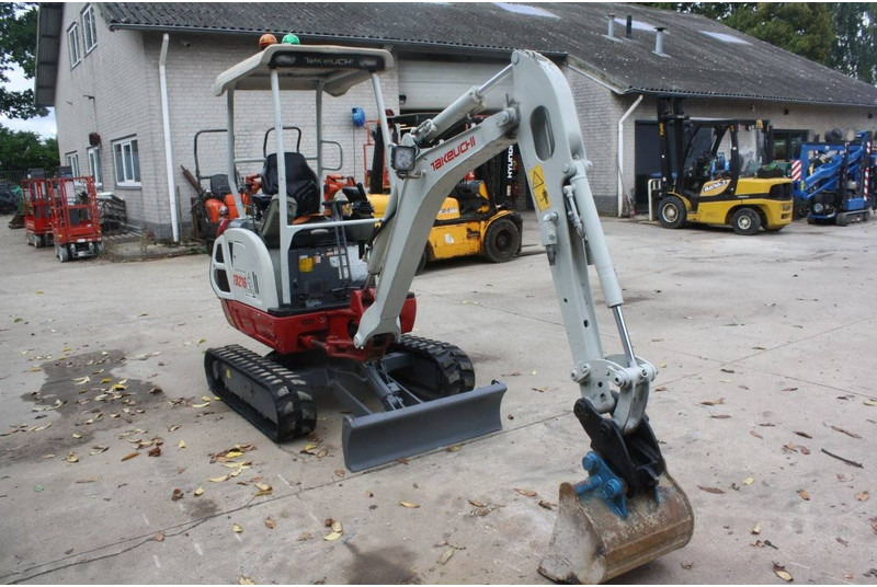 Takeuchi TB216 - Mini bager: slika 5 Takeuchi TB216 - Mini bager: slika 5